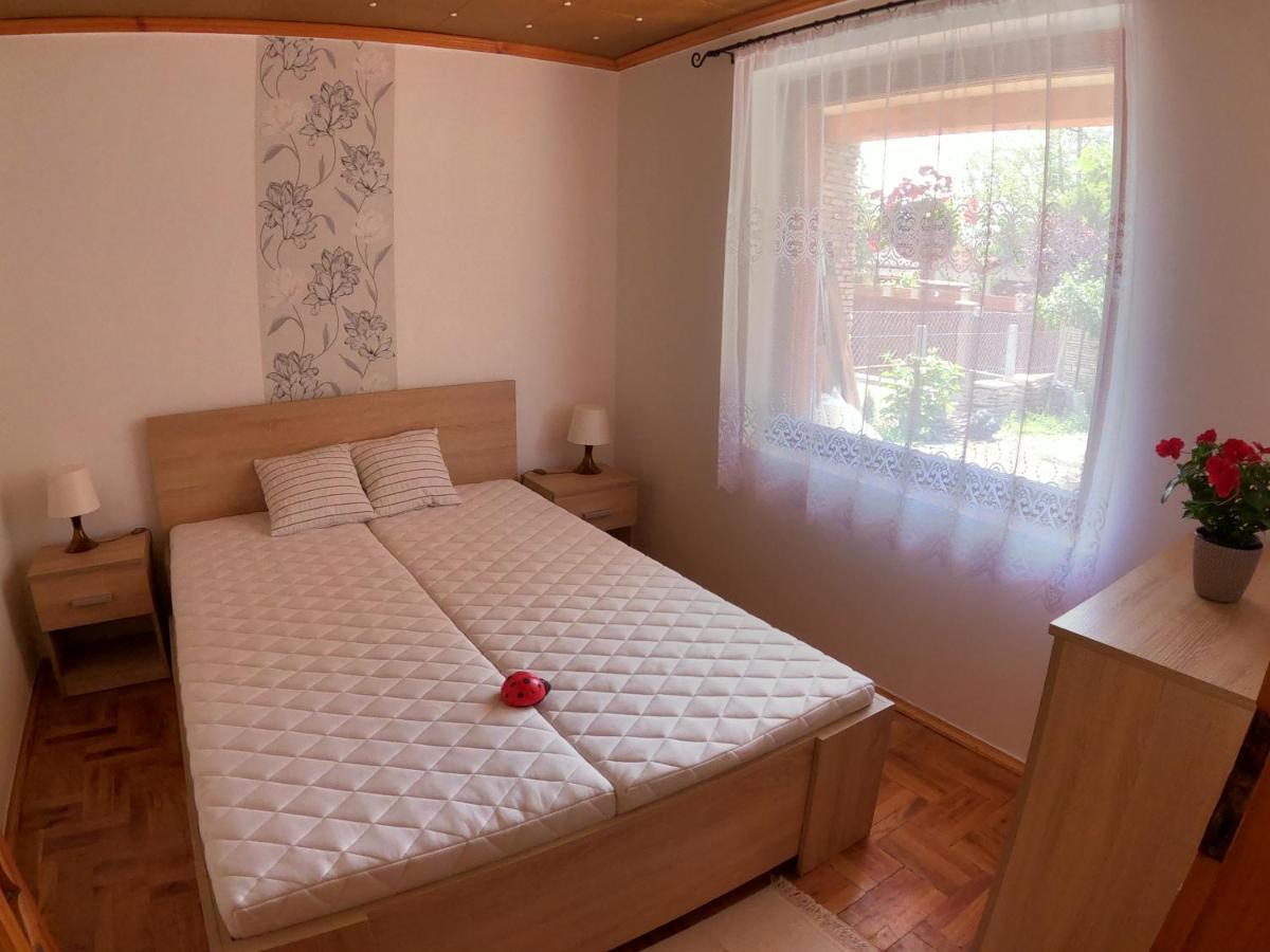 Vila Katica Nyaralo Tiszakécske Exteriér fotografie
